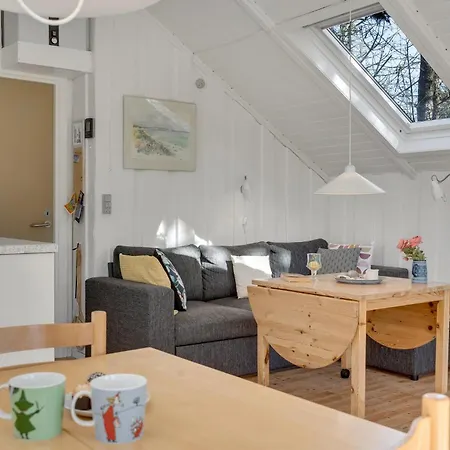 Schönes Haus Mit 2 Schlafzimmern In Nordby (Midtjylland)