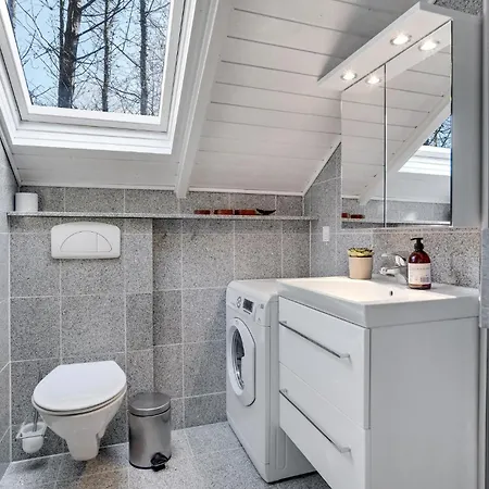 Schönes Haus Mit 2 Schlafzimmern In Ferienhaus Nordby (Midtjylland)