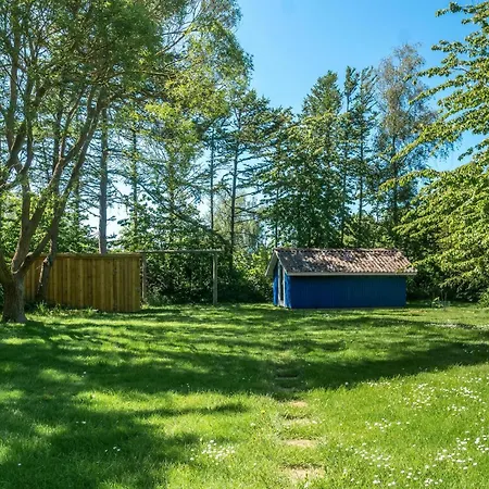Schönes Haus Mit 2 Schlafzimmern In Nordby (Midtjylland)